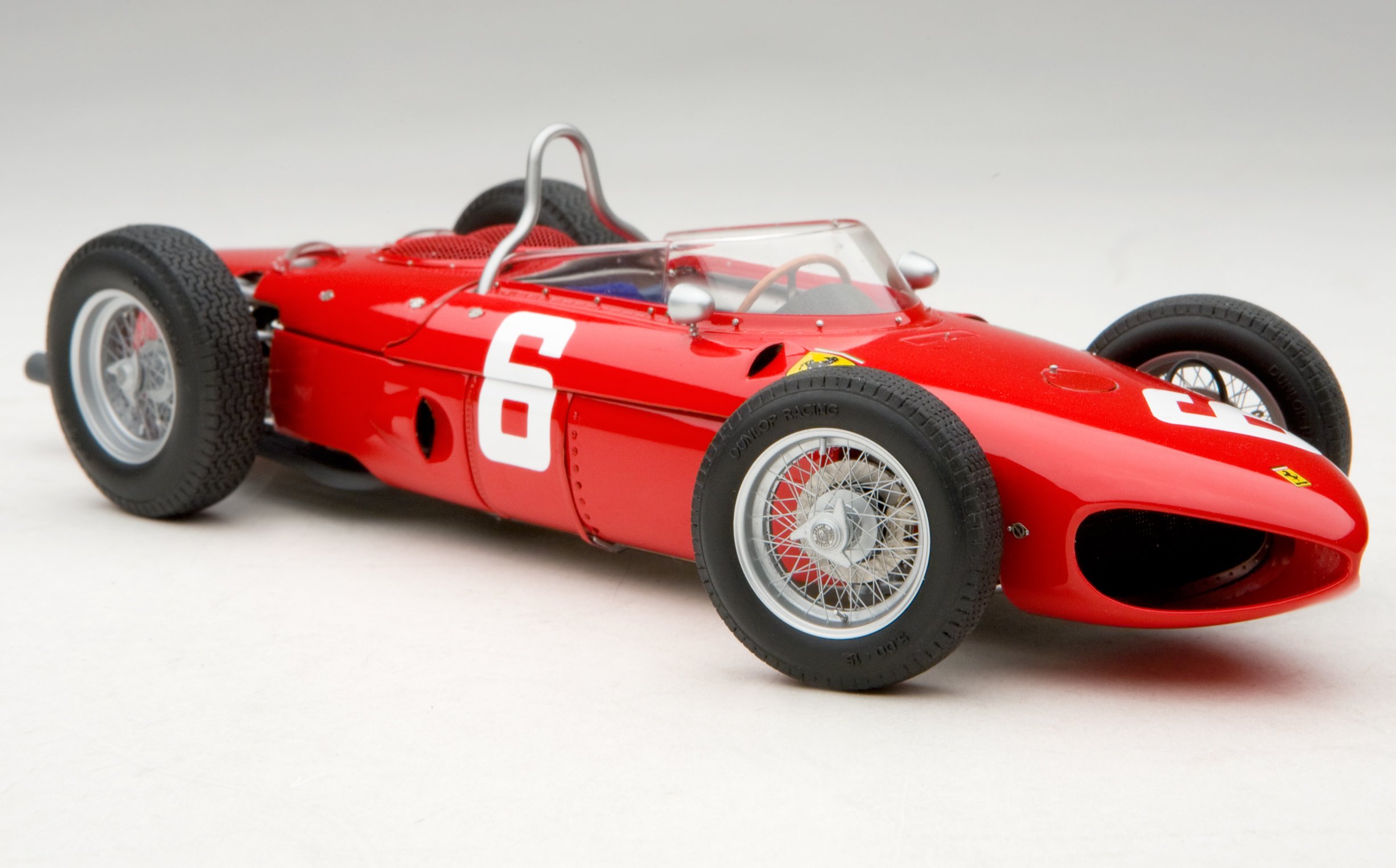Amazon.com: Exoto 1961 Ferrari Tipo 156/120° Sharknose / 比利時