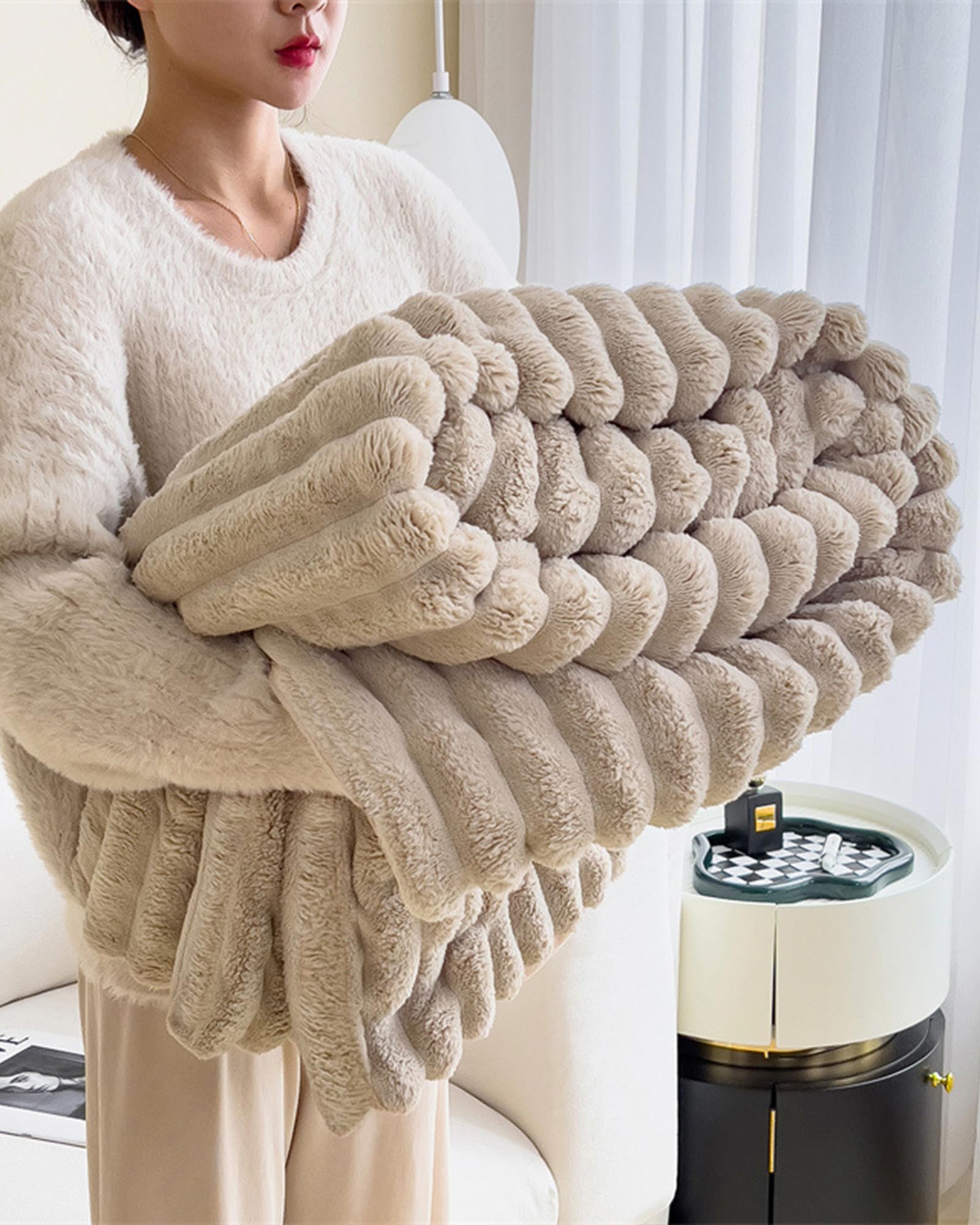 Gxjixf Khaki Thickened Rabbit Plush&Milk Velvet Cover Blanket, Ultra Sofa Blanket, Faux Fur Blankets, For Winter Home Warm (,27.56 * 39.37In /70 * 100Cm)