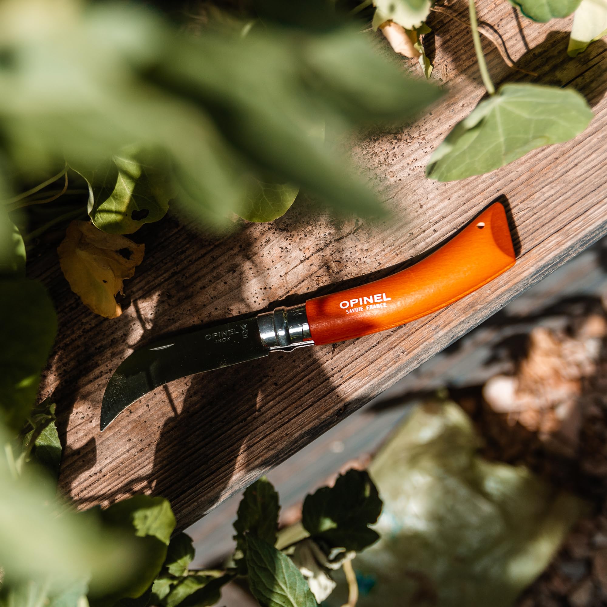 Opinel - Kit de Jardinage - 3 Outils de Poche, 1 Couteau de Jardin, 1 Serpette-Greffoir N°08 et 1 Scie Fermante N°12 - Lame Acier Inox, Manche Bois de Hêtre