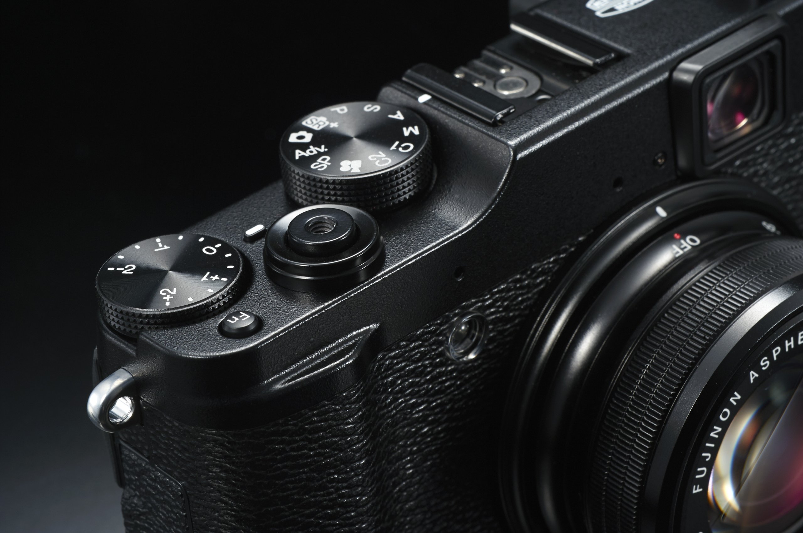 Fujifilm X20 Fotocamera Digitale, 12 Megapixel, Sensore X-TRANS CMOS II, Zoom 4x 28-112 mm, Stabilizzatore Ottico, Nero