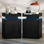 Turosur Table de chevet avec LED Lumière,Bedside Table avec étagères réglables, Portes magnétiques, Table d'extrémité moderne pour chambre à coucher(noir)