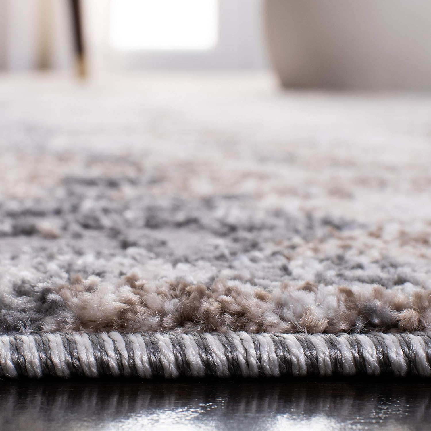 SAFAVIEH Aston Collection Area Rug - 9' x 12', Ivory & Grey, Modern Abstract Design, Non-Shedding & Easy Care, Ideal for High Traffic Areas in Living Room, Bedroom (ASN713A)