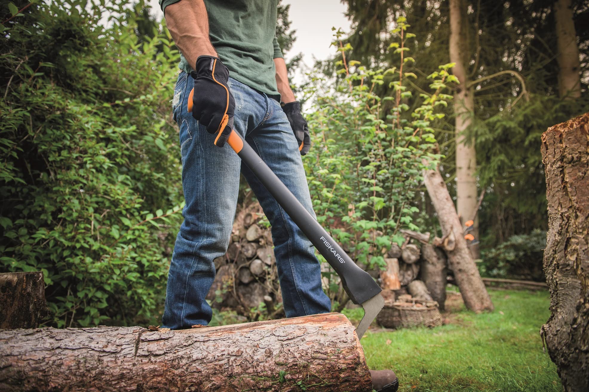 Fiskars Zappino tiratronchi, Lunghezza: 78,5 cm, Lama in acciaio temprato/Manico resistente in fibra di vetro, Fodero per trasporto e conservazione incluso, Nero/Arancione, WoodXpert, XA22, 1003623