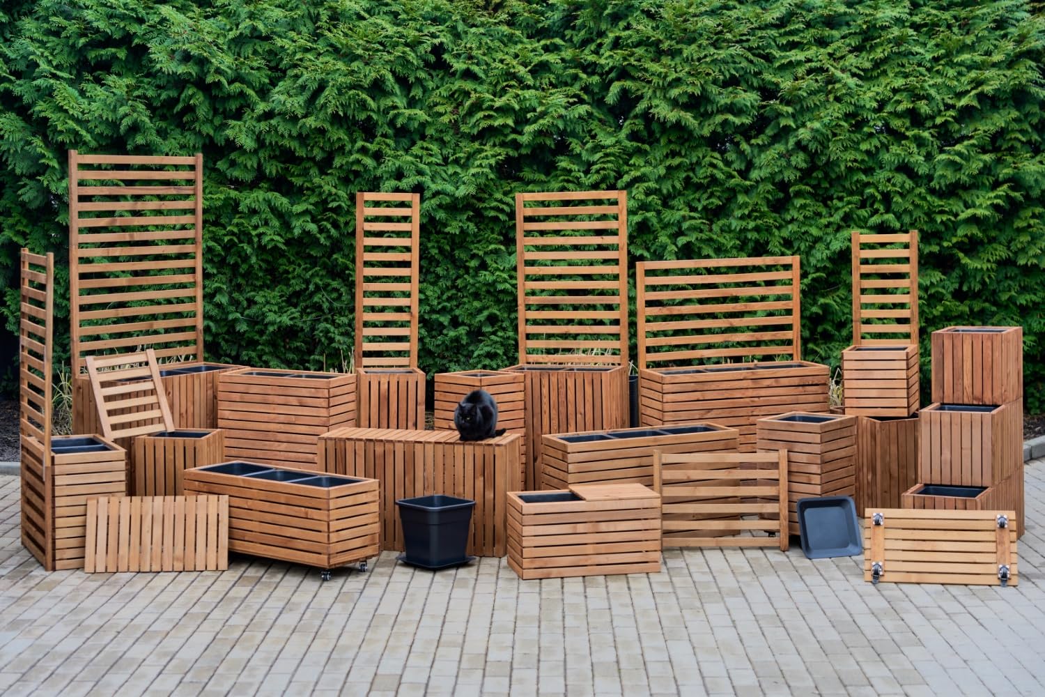 Chariot pour plantes résistant aux intempéries - Charge maximale : 90 kg - Planche à roulettes pour plantes - Soucoupe - Roulettes avec 2 bloqueurs - Marron - 36 x 36 cm