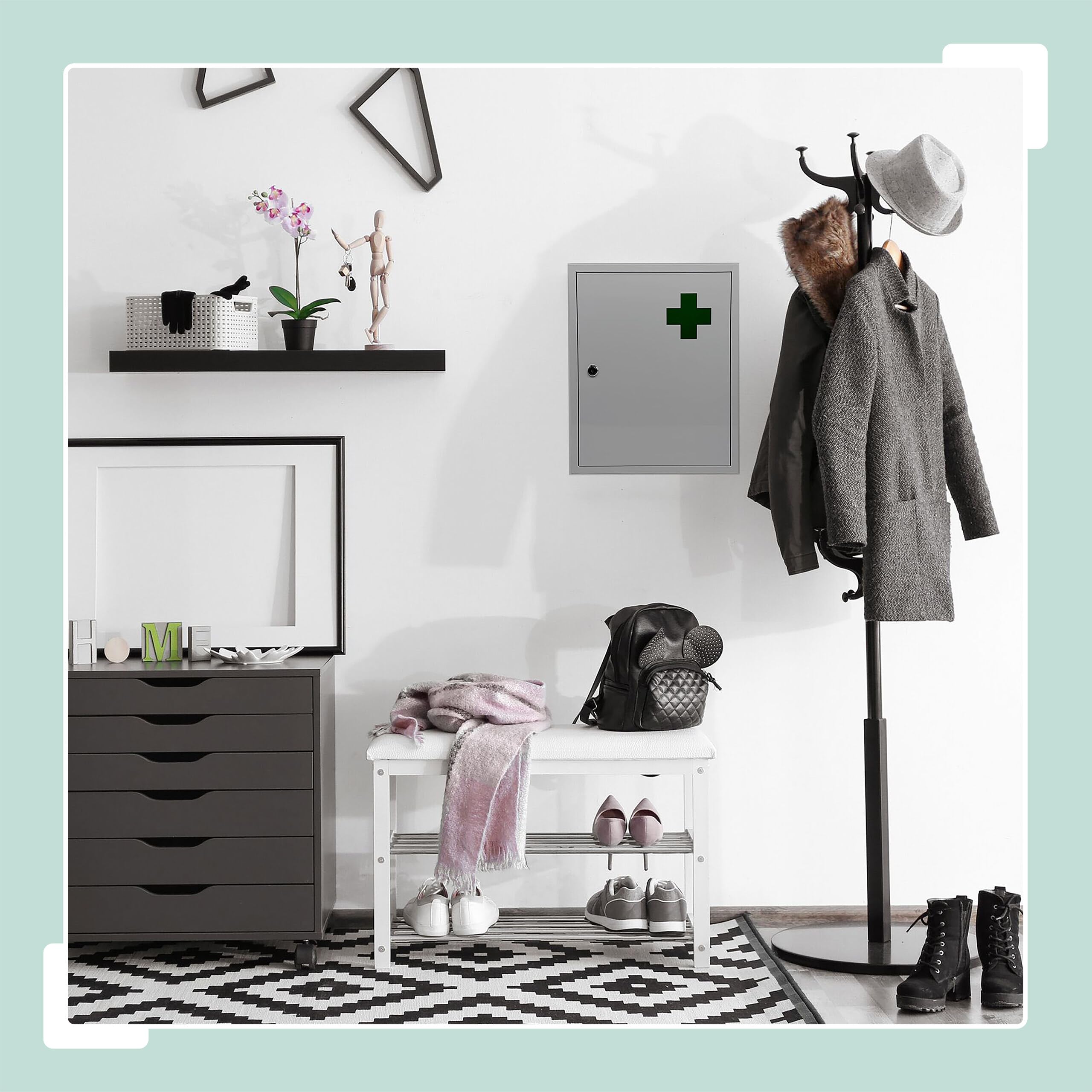 Armoire à Pharmacie Relaxdays, verrouillable, 5 étagères, H x L x P : 43 x 35,5 x 8 cm, pour médicaments, Blanche/Verte