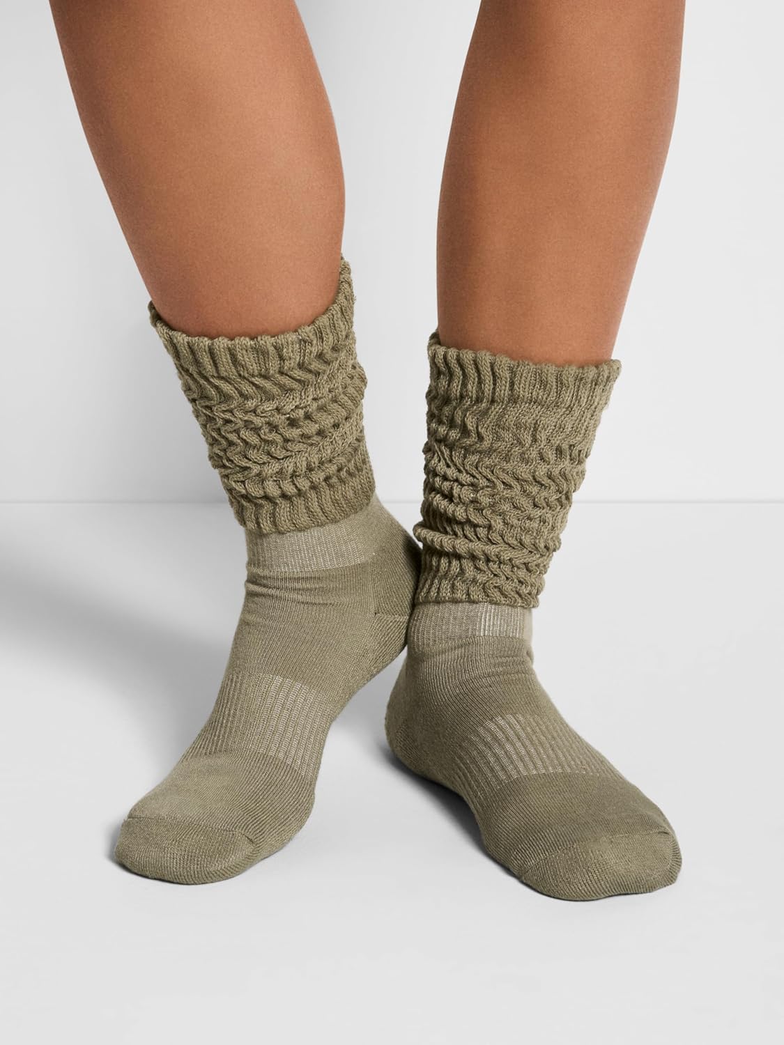 DKNY womens 3 Pack Slouch Crew Socks - Image 6