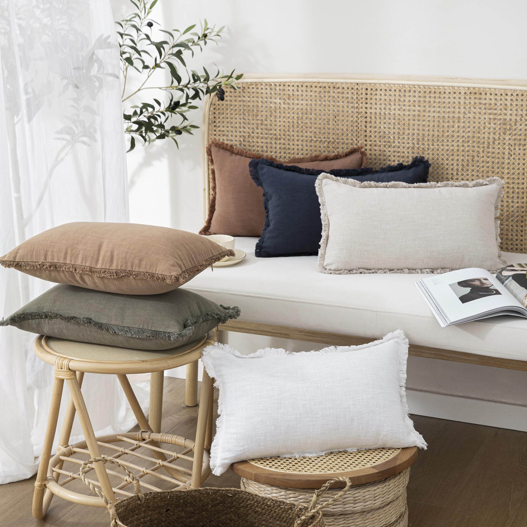 Foindtower Ensemble de 2 housses de coussin décoratives à franges en lin de style bohème et rustique avec pampilles pour canapé, sofa, lit, salon, décoration d'intérieur, 60 x 60 cm, beige