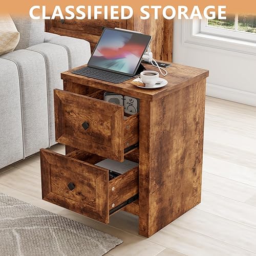 Miniatura 5 de LUXOAK Mesita de noche con estación de carga, mesa auxiliar de granja con armario de almacenamiento de 2 cajones, mesa auxiliar de sofá de madera