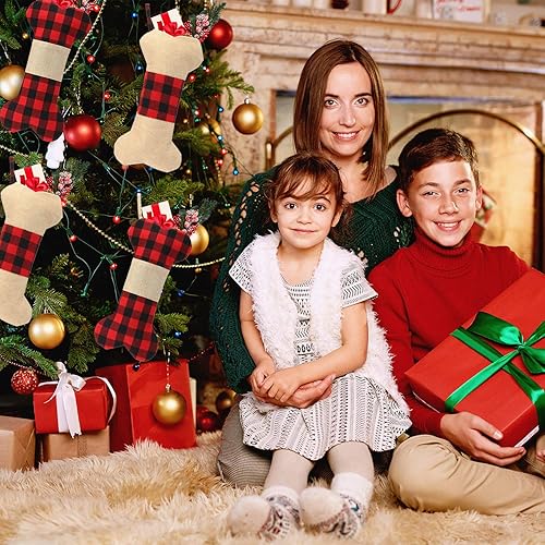 Miniatura 4 de Skylety 4 medias de Navidad de hueso de perro, medias de Navidad de arpillera para mascotas, medias de Navidad a cuadros rojos y negros para