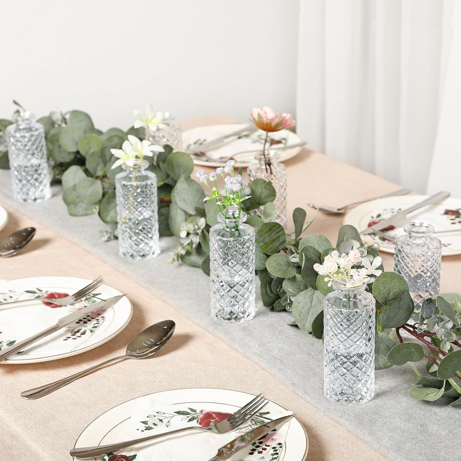 Clear Glass Bud Vase, 20 Pack Living Bud Vases, Small Diamond Bud Vases in Bulk, Mini Flowers Vases for Table Centerpiece, Office, Wedding Reception, Home Decor