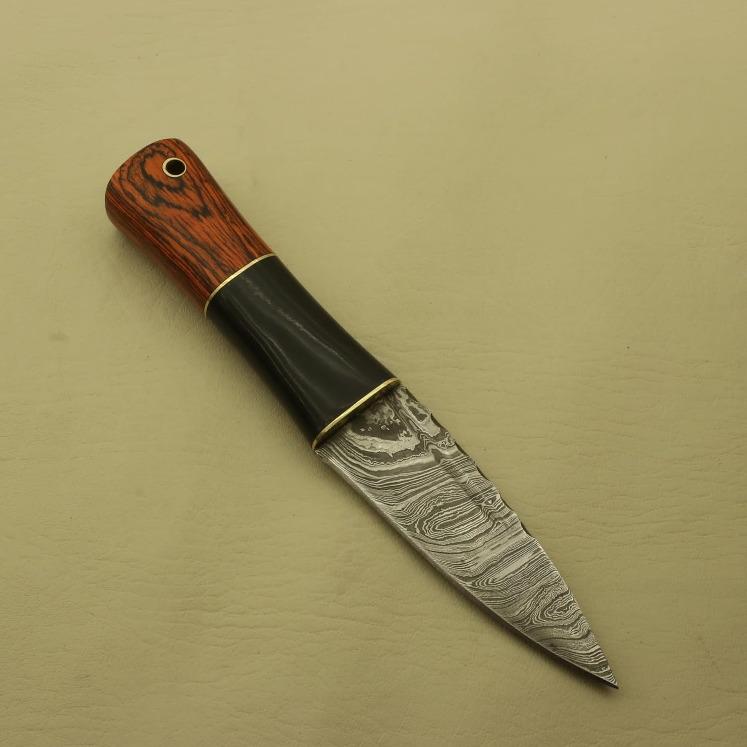 Custom Handmade Celtic Scottish - Genuine Damascus Sgian Dubh Dirk knife with Pure Leather Sheath