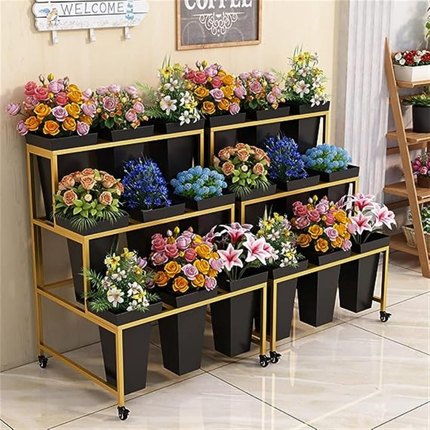 フラワーディスプレイスタンド、12個のフラワーバケツ、3段メタル