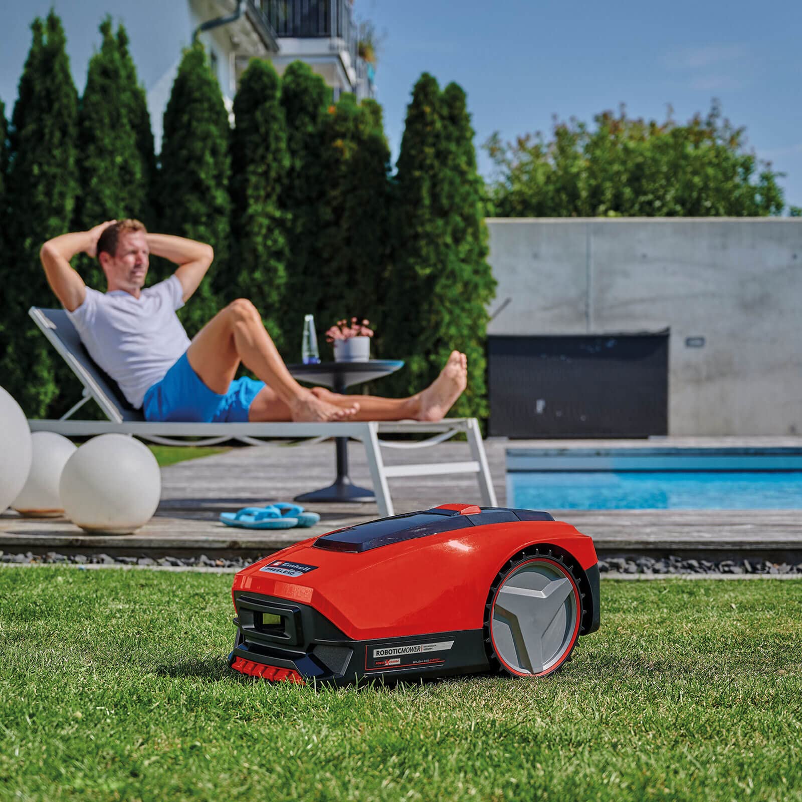 Kosiarka Einhell FREELEXO 300 Solo Power X-Change (Li-Ion, 18 V, 300 m², druga strefa, sprzedawana z urządzeniami montażowymi, ale bez baterii)