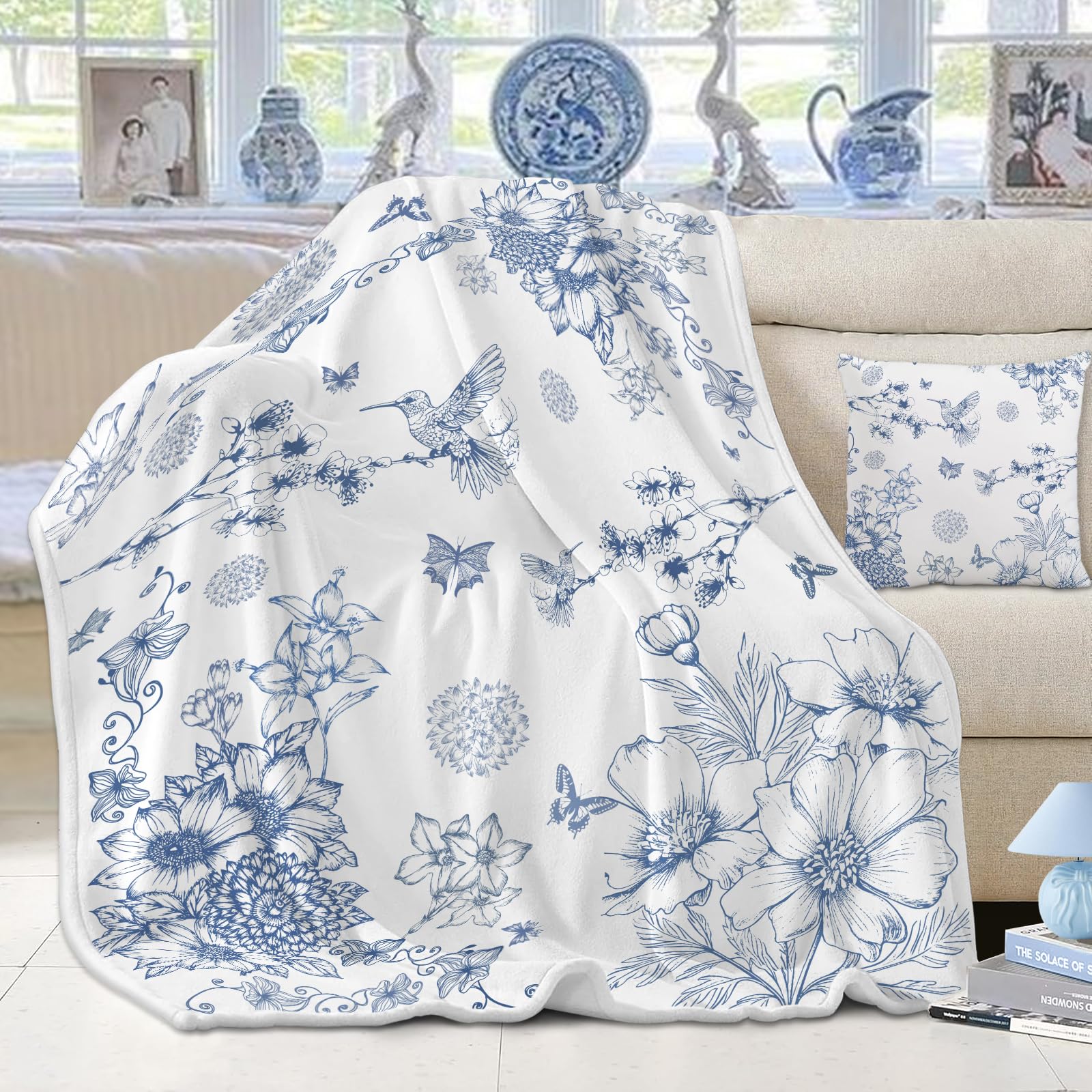 yuboo Blue White Floral Throw Blanket, Spring Chinoiserie Flower Gifts for Women Kids Girls, Soft Flannel Hummingbird Blanket for French Country Toile