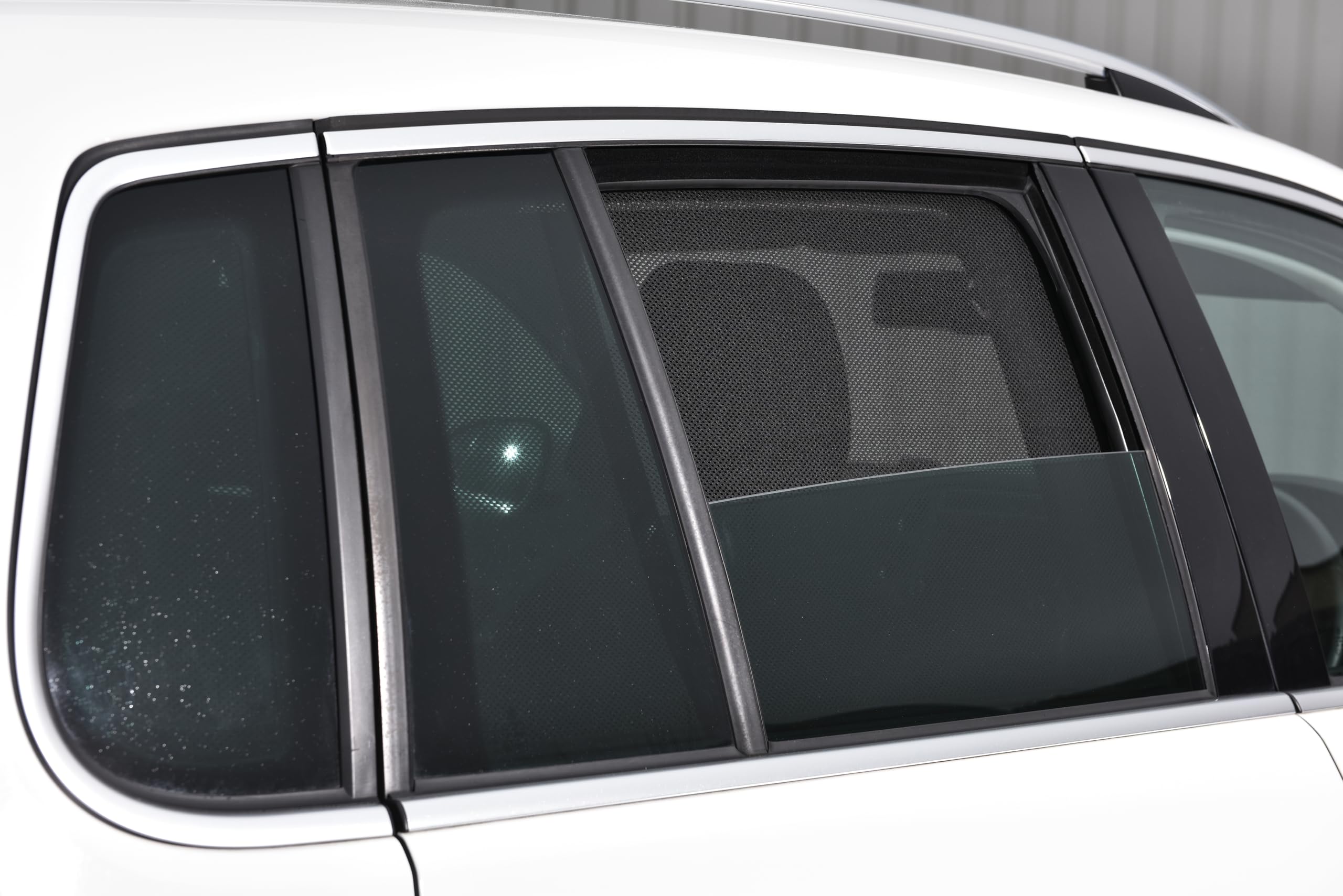 Zestaw osłon samochodowych kompatybilny z Volkswagen Tiguan 5-drzwiowy 2008-2016 (6-częściowy)