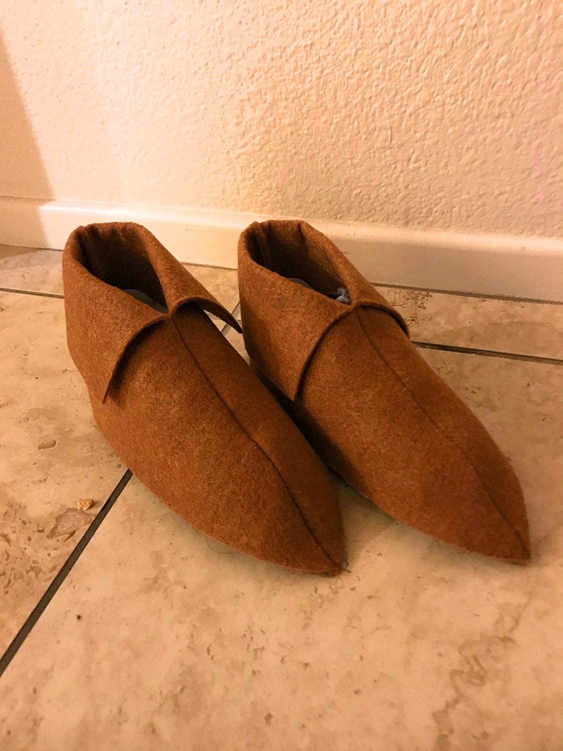Amazon.com: Adult Peter Pan Shoe Covers : Productos Handmade