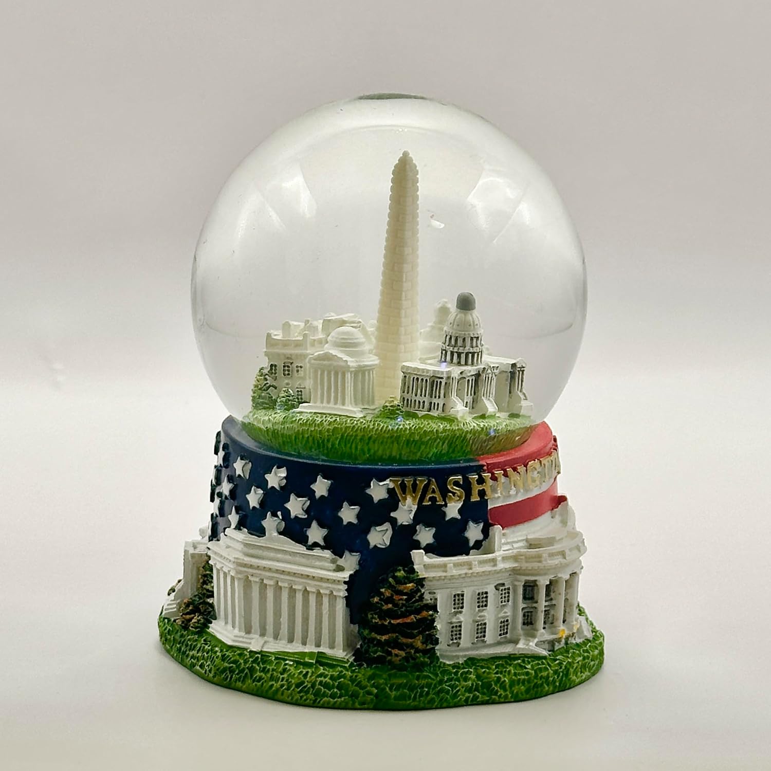 3.75" Washington DC Landmark Snow Globe, with Glitter, White House, Capitol, Washington Monument, US Flag Ceramic/Resin Base