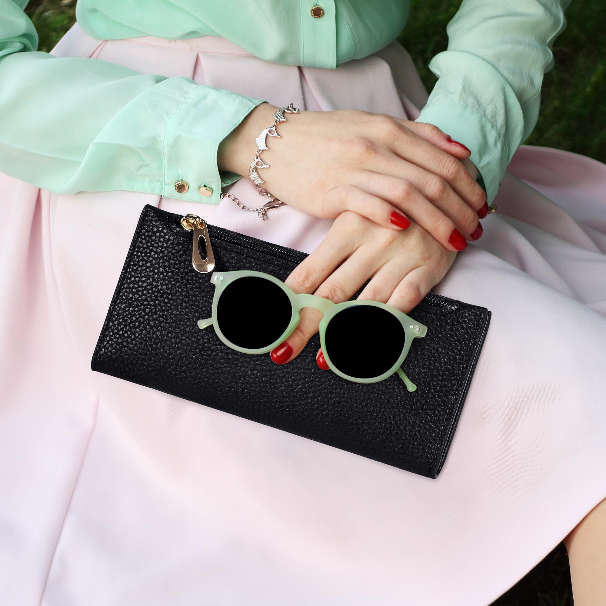 Ultra Slim Wallet for Women Bifold Leather RFID Blocking Credit Card Holder Ladies Womens Wallet with Zip Pocket