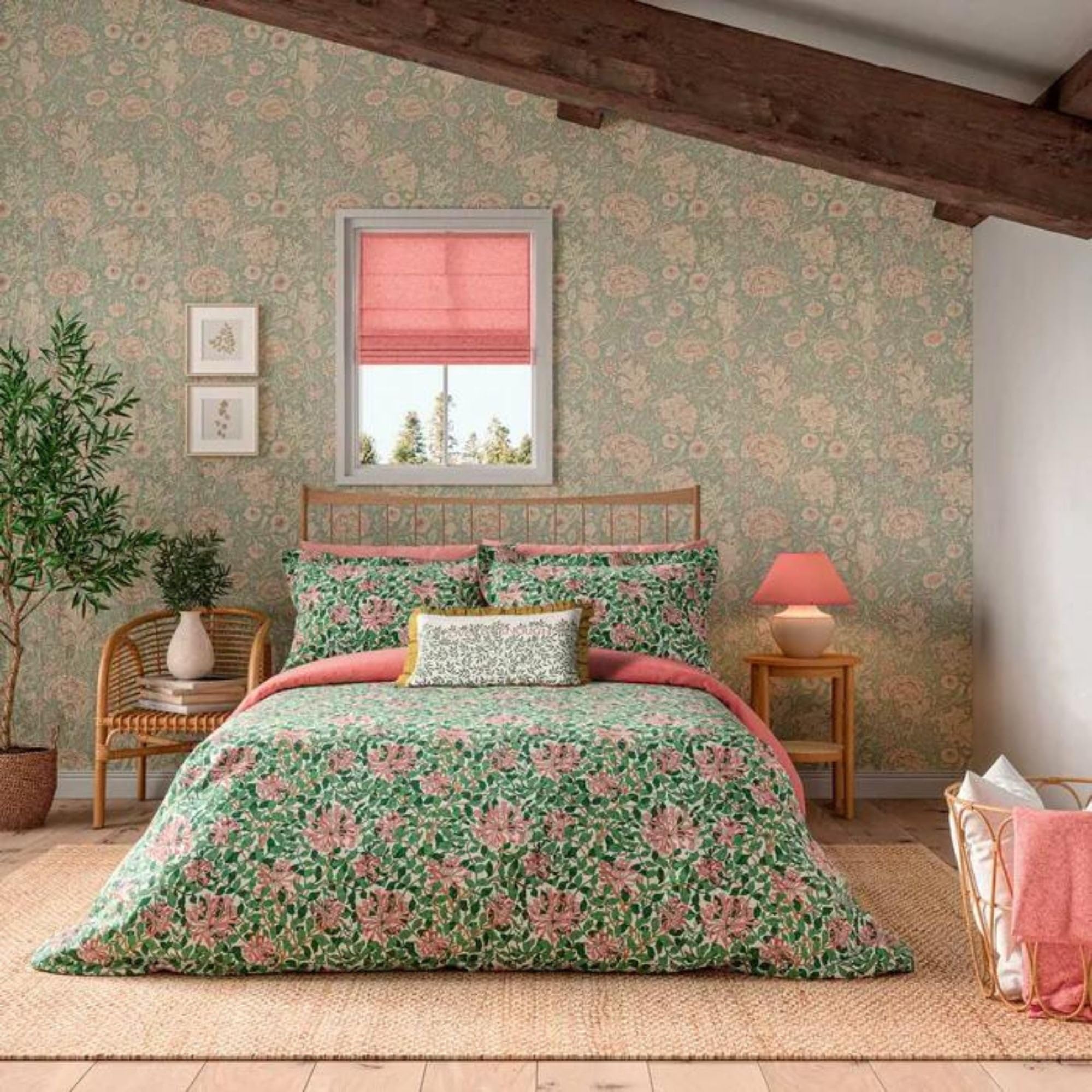 Morris And Co  Honeysuckle Cotton Duvet Cover Set - Evergreen - Double
