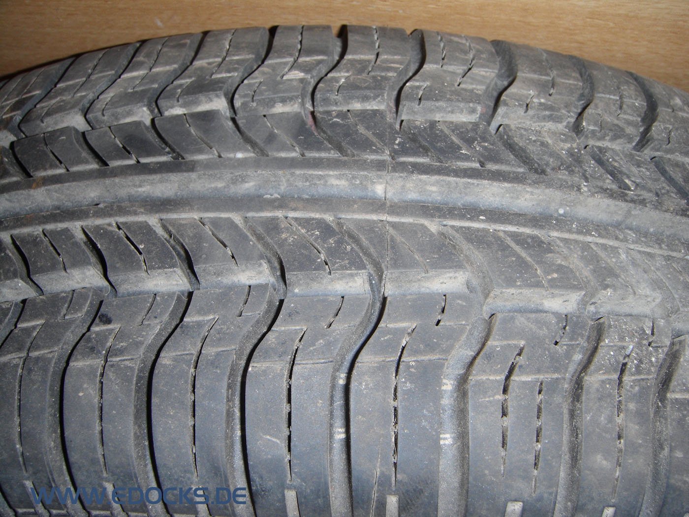 14 inch Steel ET49 Summer Tyre Pirelli 175/70/14-Inch Wheel Combo 