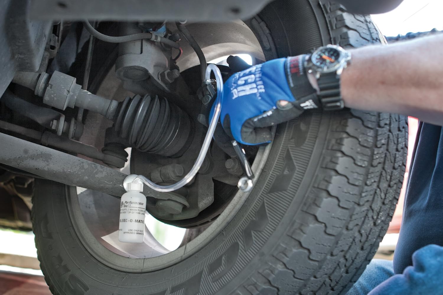 Performance Tool W80625 Brake Bleeder and Vacuum Pump Kit with Magnetic Pad and Adapters for Easy Air Bleeding of Brake Lines