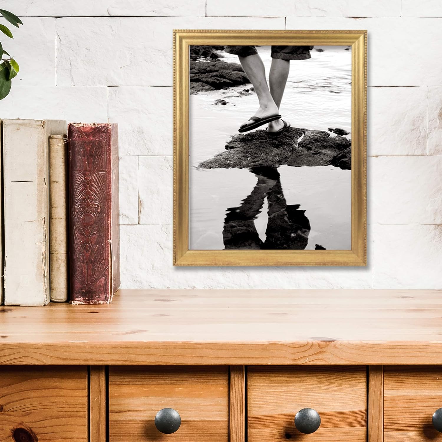 Lawrence Frames Classic Bead Picture Frame, 8x10, Gold