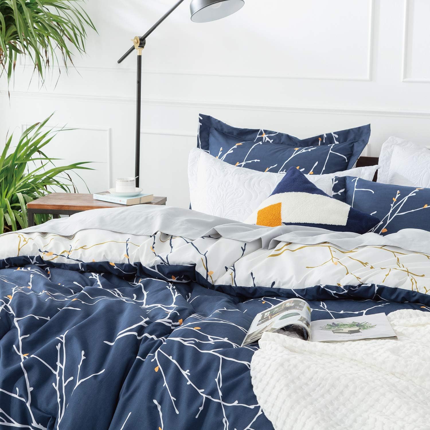 Bedsure Comforter Sets Queen Size Duvet Sets Down Alternative 3 Pieces - Reversible Microfiber (1 Comforter 88x88 inches + 2 Pillow Shams), Tree Branch Floral, Navy/Ivory