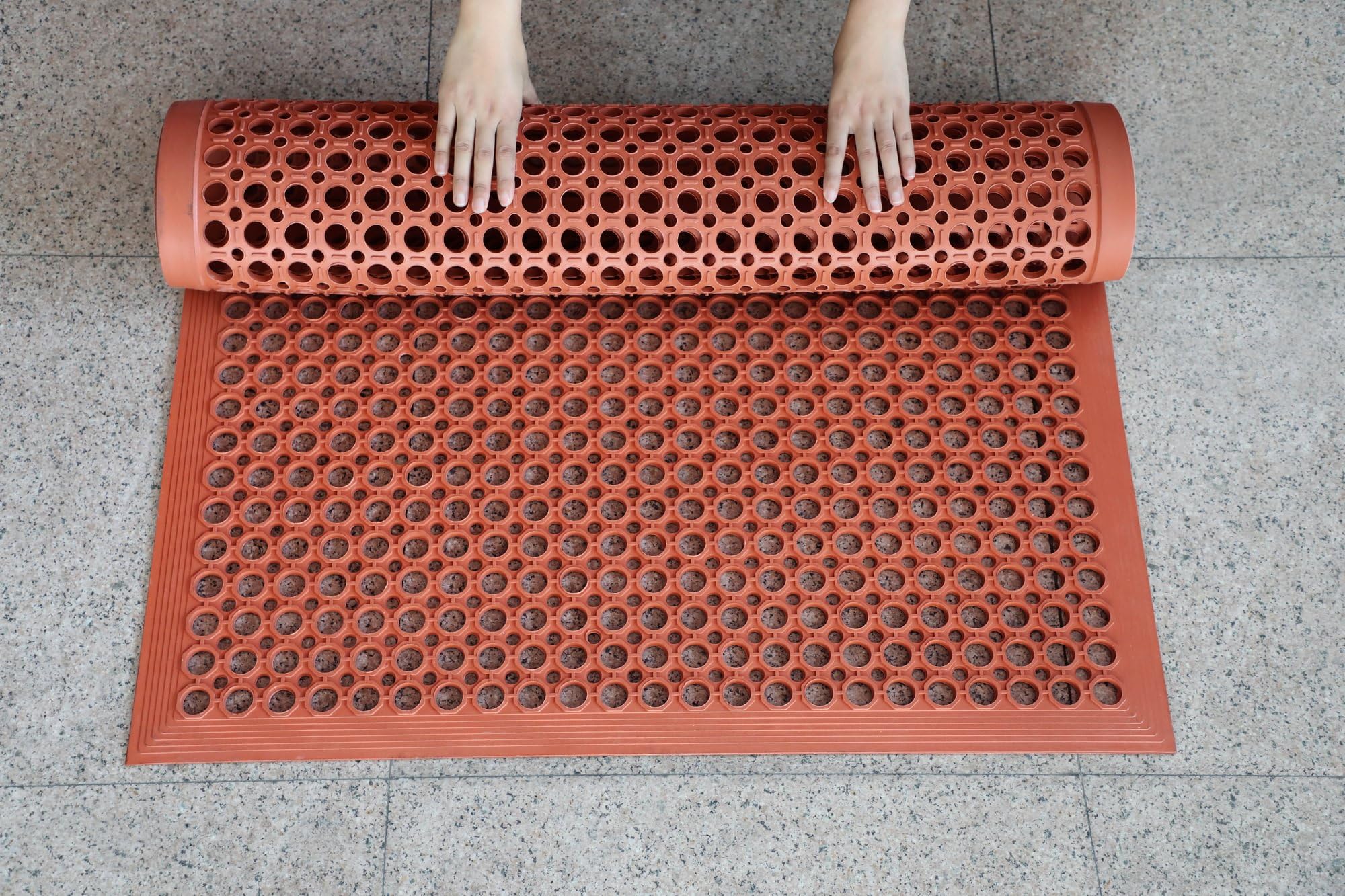 New Star Foodservice 54521 Rubber Floor Mat, 36" x 60", Red — Amazon image 7