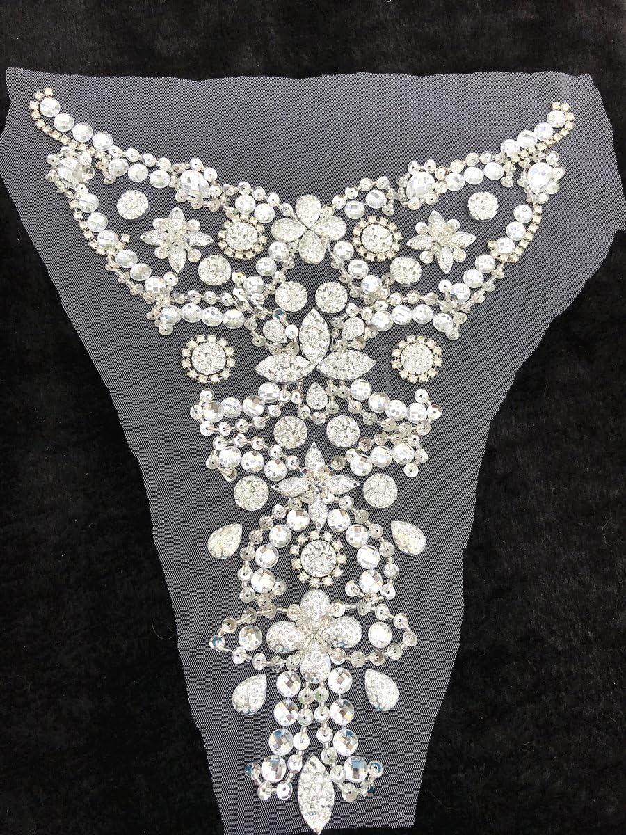 Handmade Beaded Sequin Bling Sew On Neckline Rhinestone Crystal Trim Bridal Applique Design Patch Sewing for Wedding Collar Dresses DIY Decoration 28x30cm (Silver)