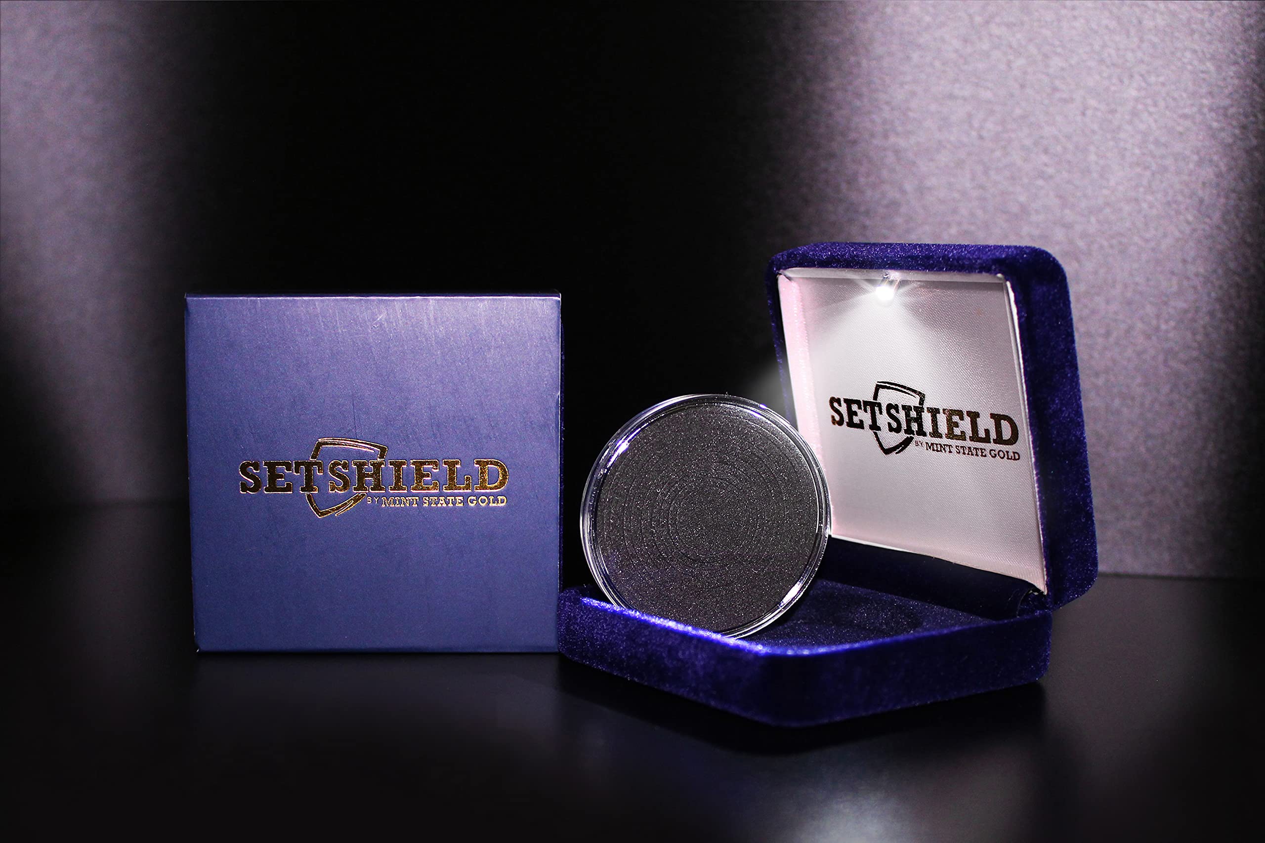 SetShield - Caja de presentación de monedas con luz LED, terciopelo azul real con cápsula universal, estuche de lujo para coleccionistas de monedas y elegante regalo