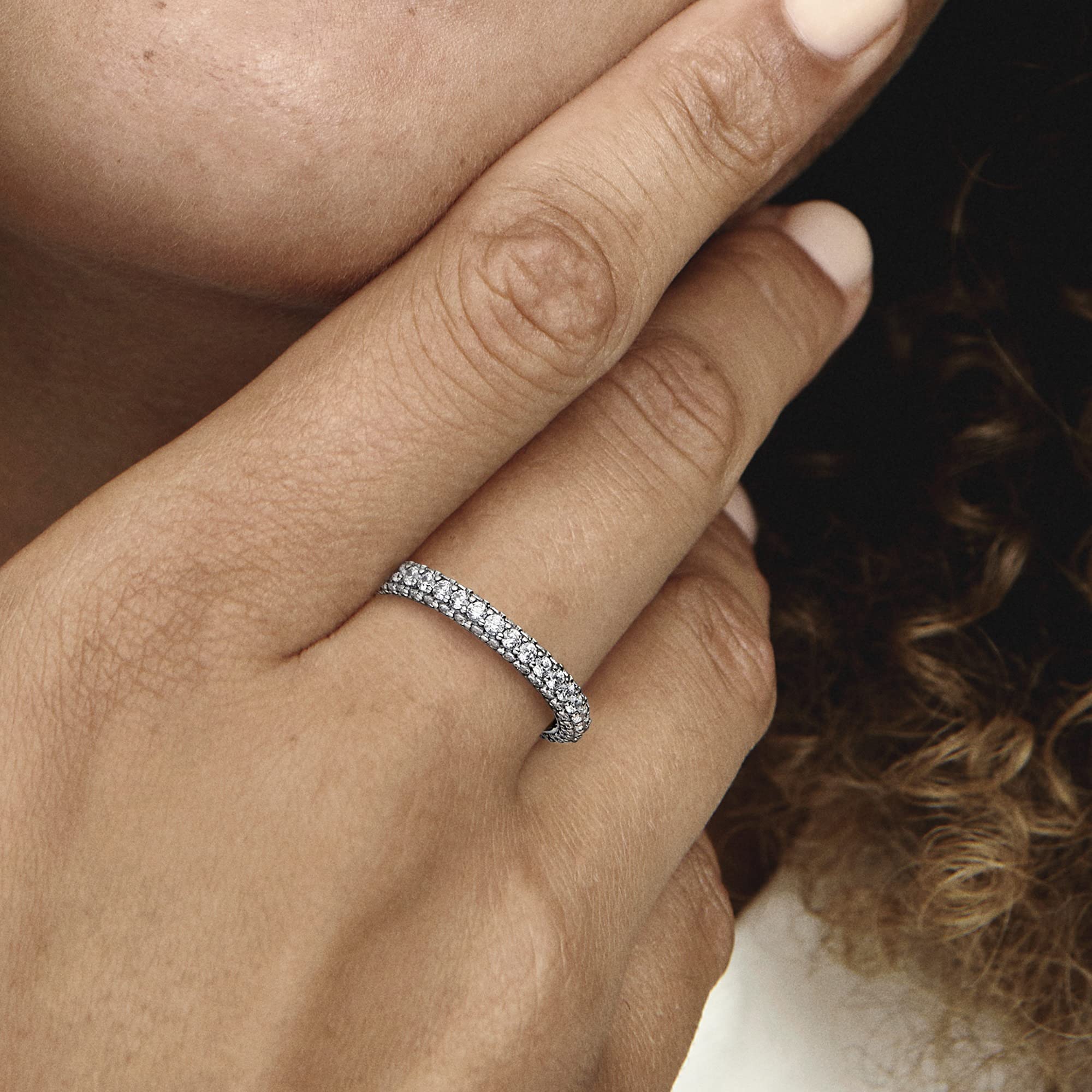 Pandora Timeless - Anello Pavè fascia singola, in argento sterling, con pietre di zirconia cubica incolori