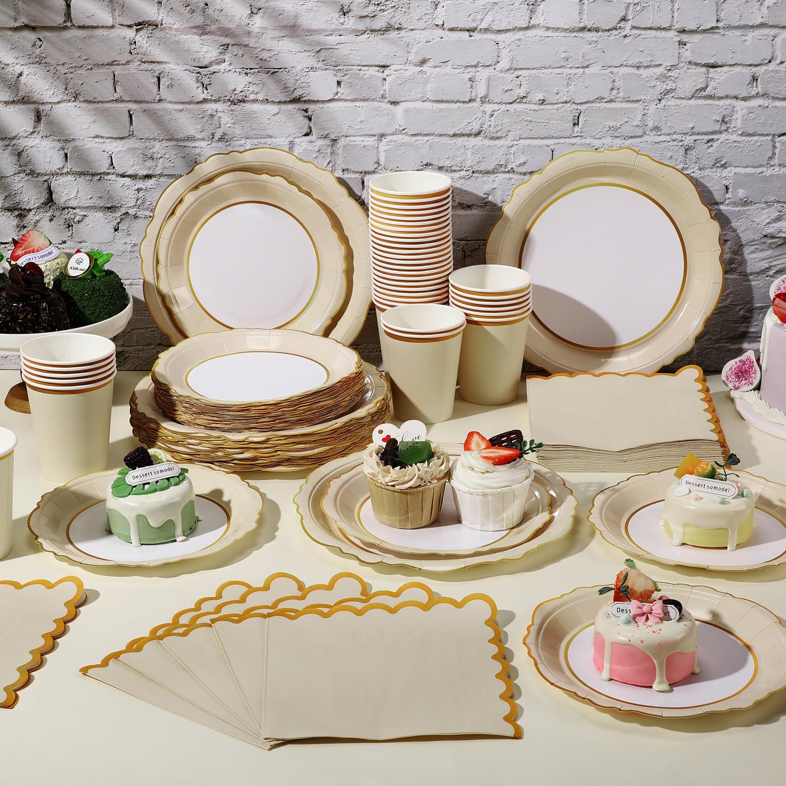 Tioncy Juego de 200 platos de papel desechables, vasos y servilletas, suministros para fiestas para 50 invitados, vajilla de papel desechable festoneada para cumpleaños, boda, baby shower, picnic