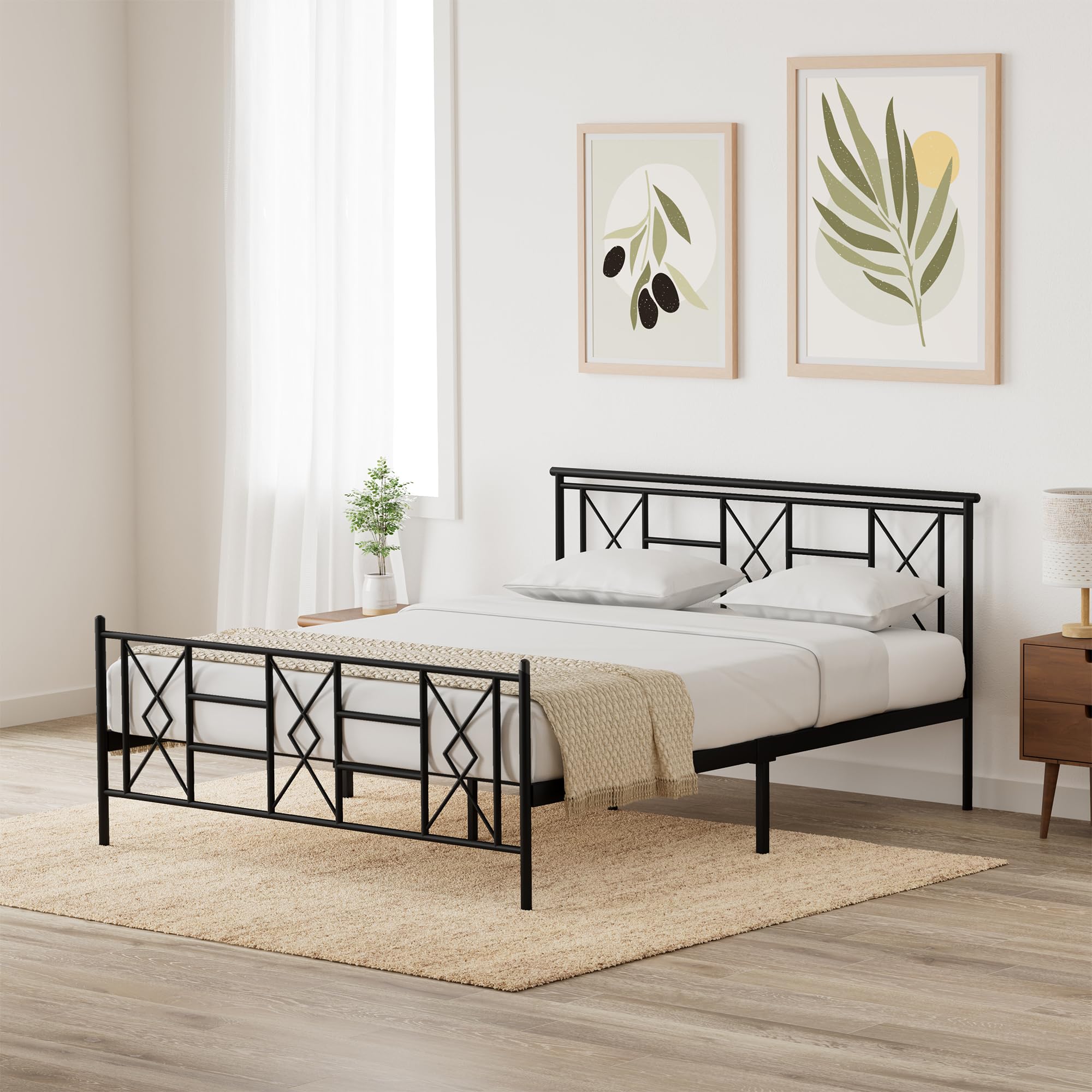 Amazon Brand - Solimo Queen Metal Bed Without Storage - Black (Glossy Finish) (B08FTKW446) Amazon Price History, Amazon Price Tracker