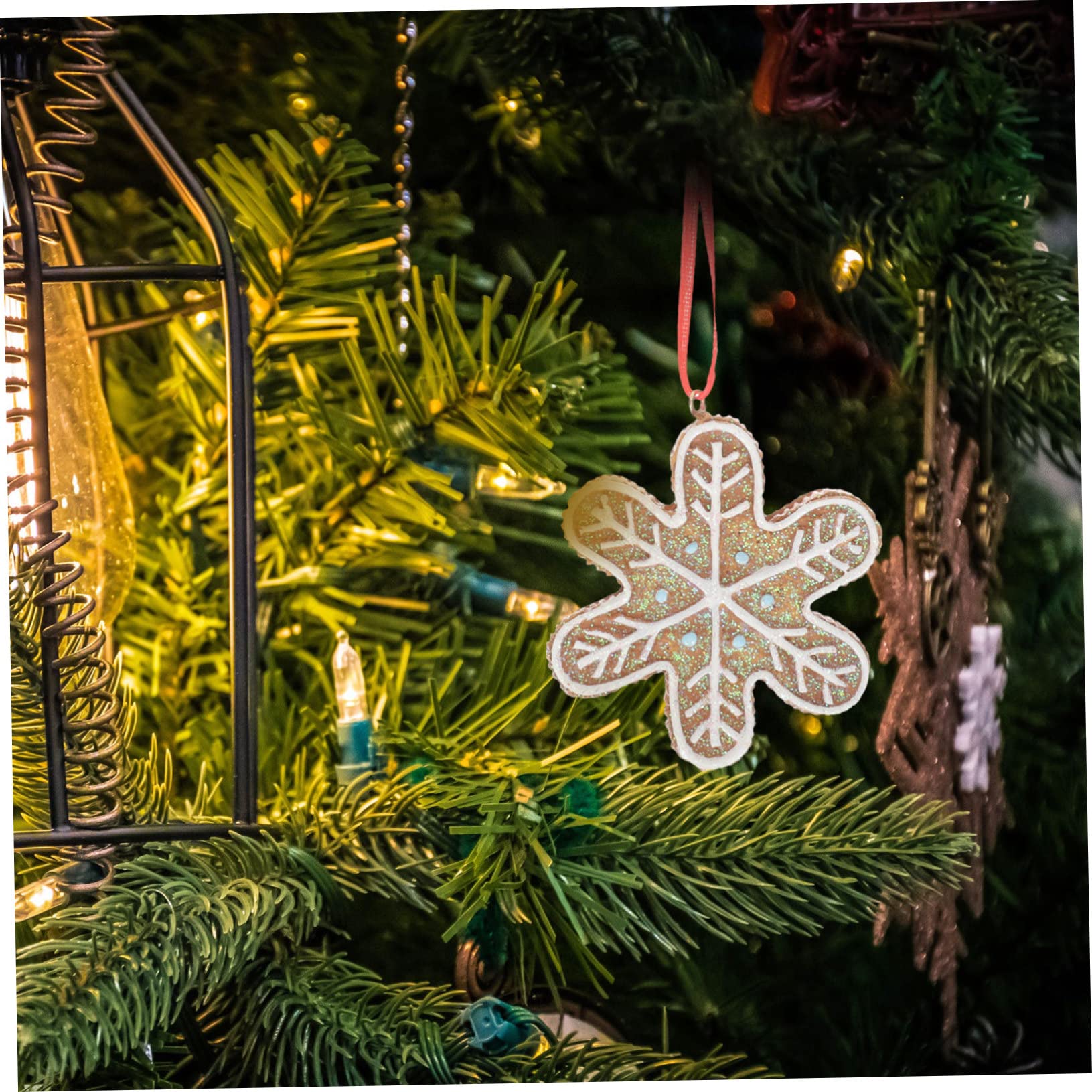 PRETYZOOM 3 Piezas Decoración del Árbol De Navidad Precioso Colgante De Nieve Colgante De Navidad Adorno De Hombre De Pan De Jengibre Decoración Hogareña Mini Figuras Resina Light Brown