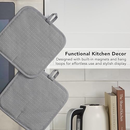 Miniatura 6 de KITCHENAID Gourmet Series Gridlines - Juego de 2 soportes para ollas, resistentes al calor hasta 600 F, agarre de silicona suave, puño magnético,