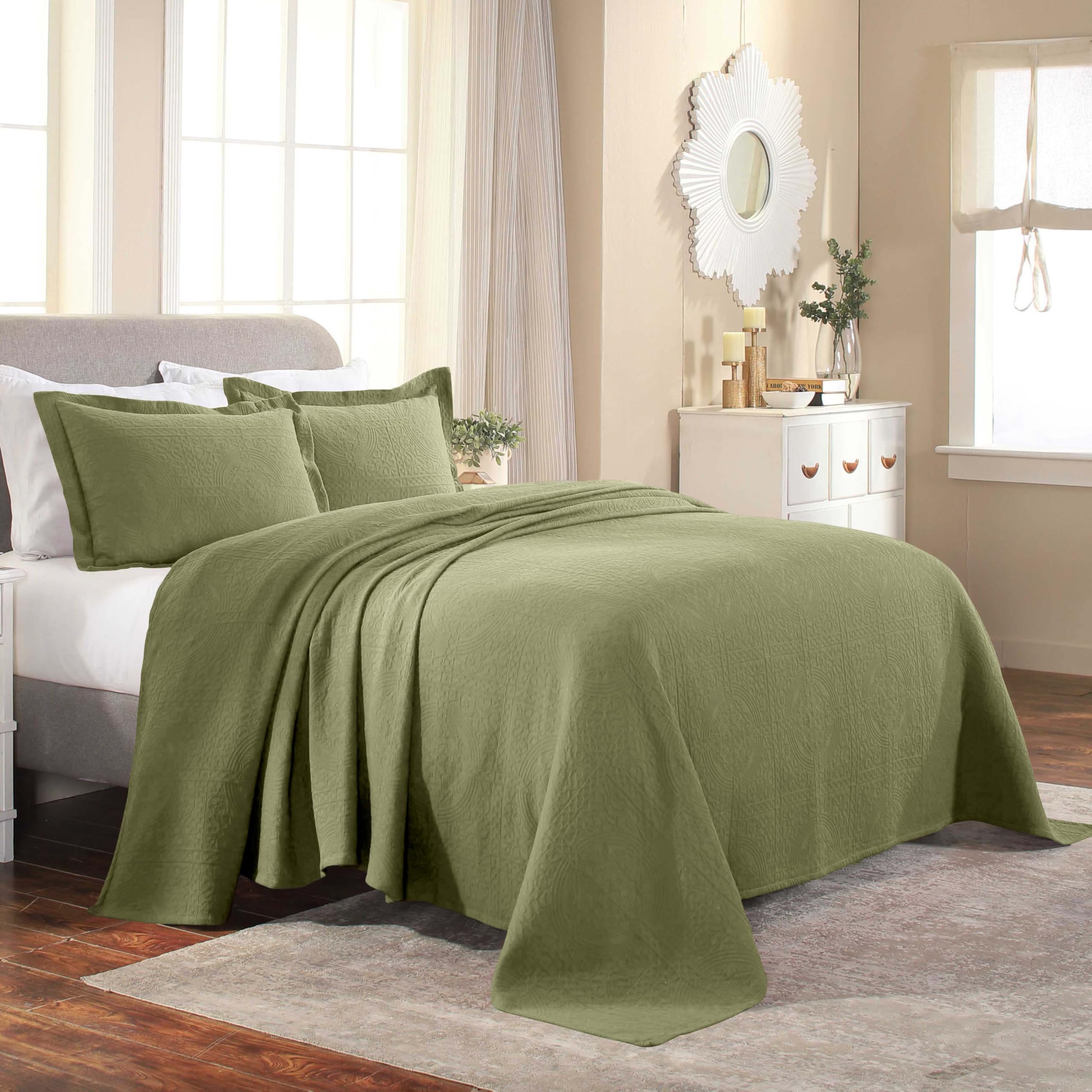 SUPERIOR Cotton Bedspread, Jacquard Woven Matelasse Bedding, King, Sage