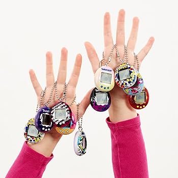 TAMAGOTCHI 42956NBNP - TAMA UNIVERSE : Amazon.pl: Zabawki