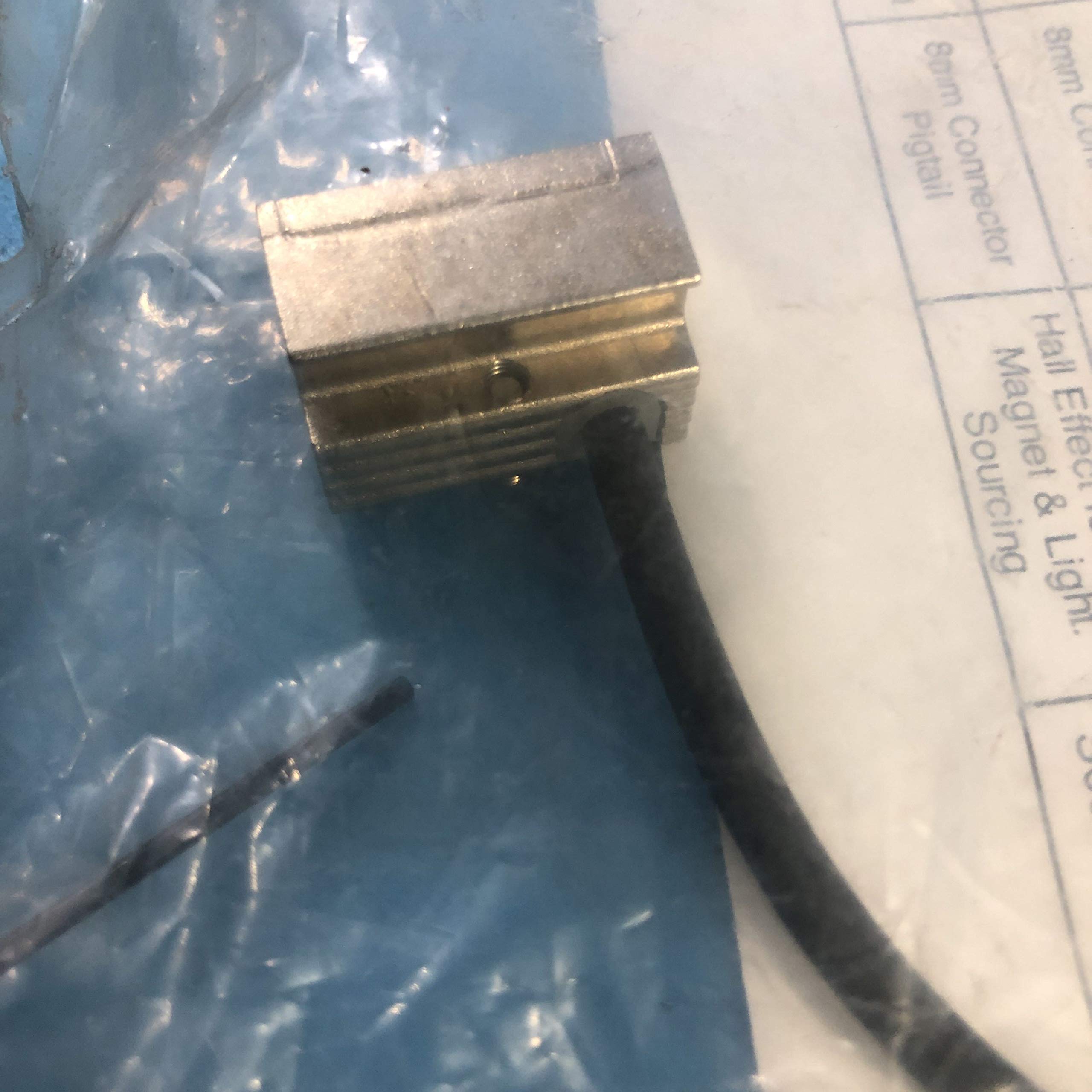 Numatics Sh6-021 Hall Effect Reed Magnet And Light Sourcing Switch Sh6-021