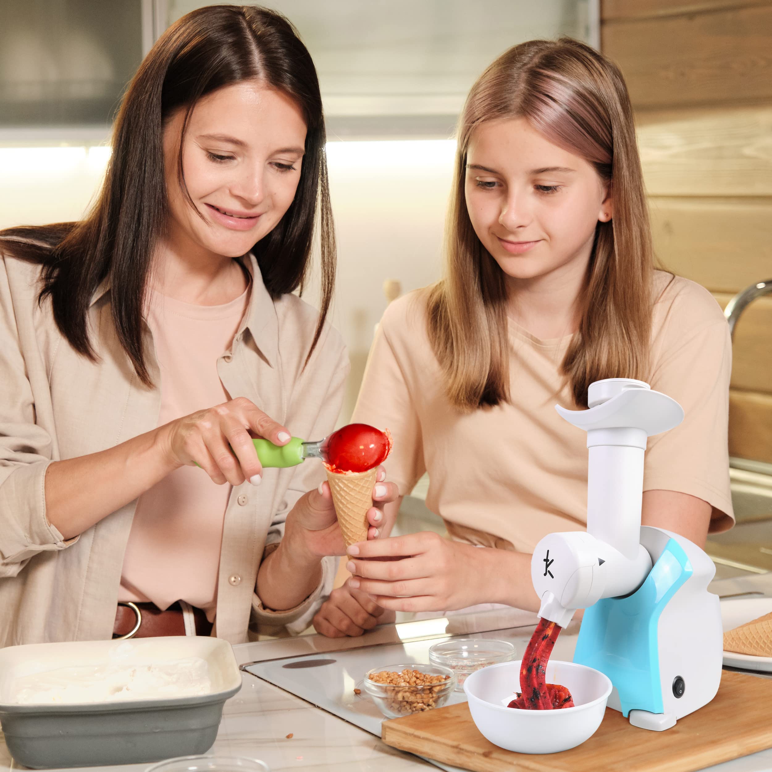 machine that makes ice cream from frozen fruit