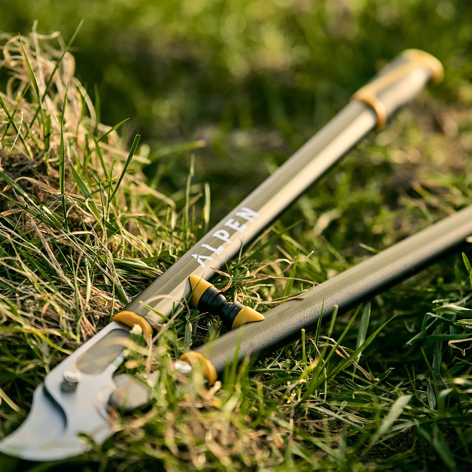 Alpen Swiss Tools Weisshorn 280 Astschere 800 mm - Profi-Gartenschere für Äste bis 40 mm - Cam-Assisted-System - SK5 Klingen - Aluminiumgriffe - Hochleistungs-Werkzeug für Baumpflege