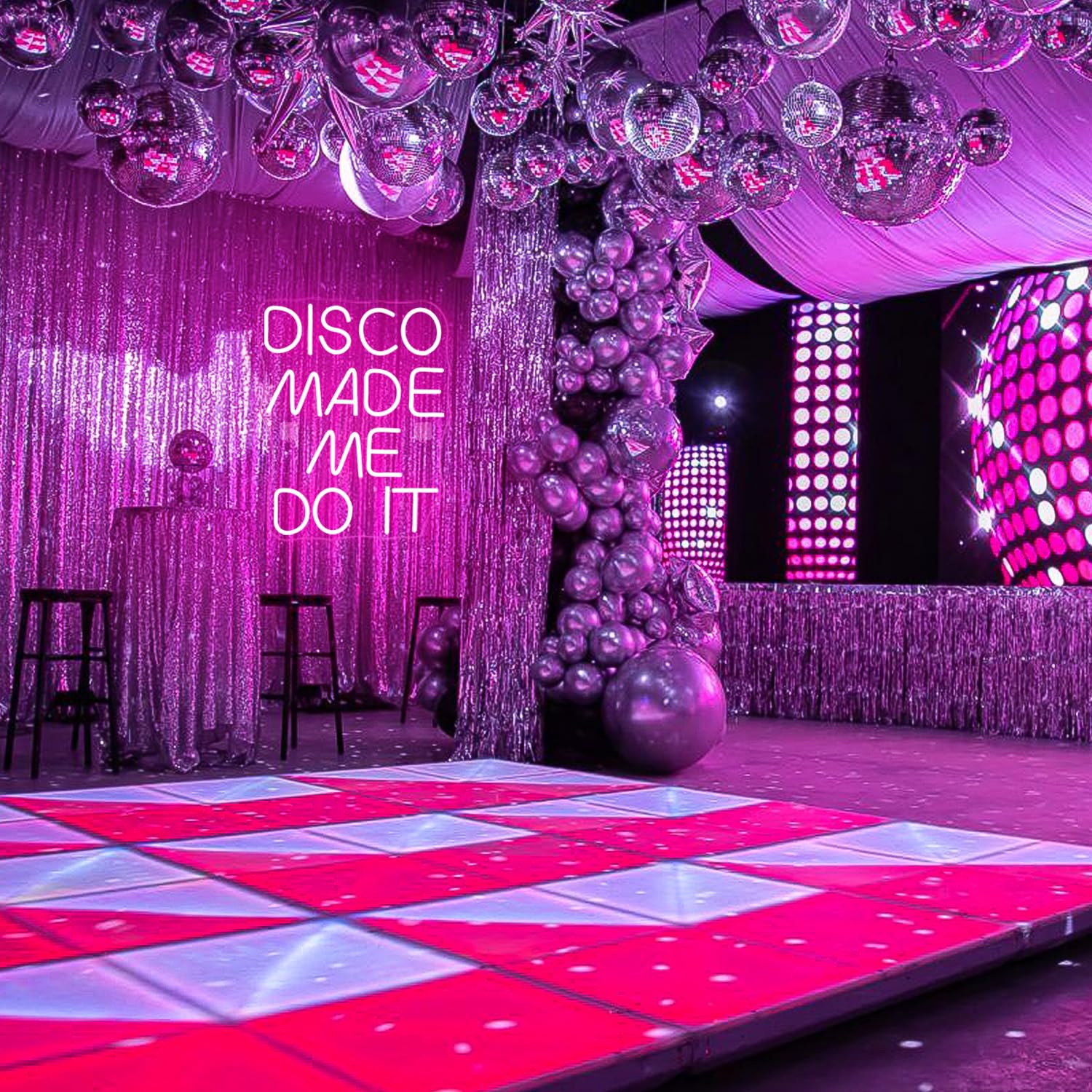 Looklight DISCO MADE ME DO IT Neonschild, rosa LED-Neonschilder, Buchstaben Schild Neonlicht Disco-Neonlichtschild für Hochzeit, Geburtstag, Party, Schlafzimmer, Bar, Club, Bar-Neonschilder