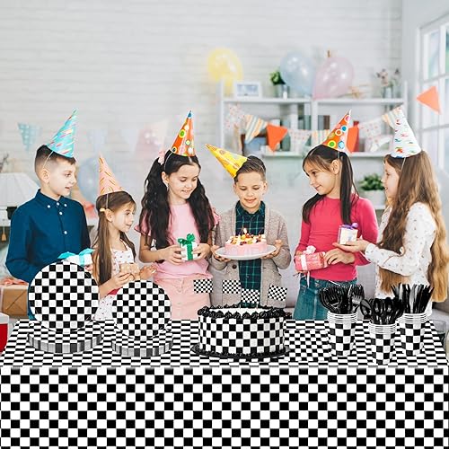 Vista 5 de Oigco 168 piezas de decoraciones de fiesta de cumpleaños de autos de carreras con platos de bandera a cuadros, vasos, servilletas, cubiertos