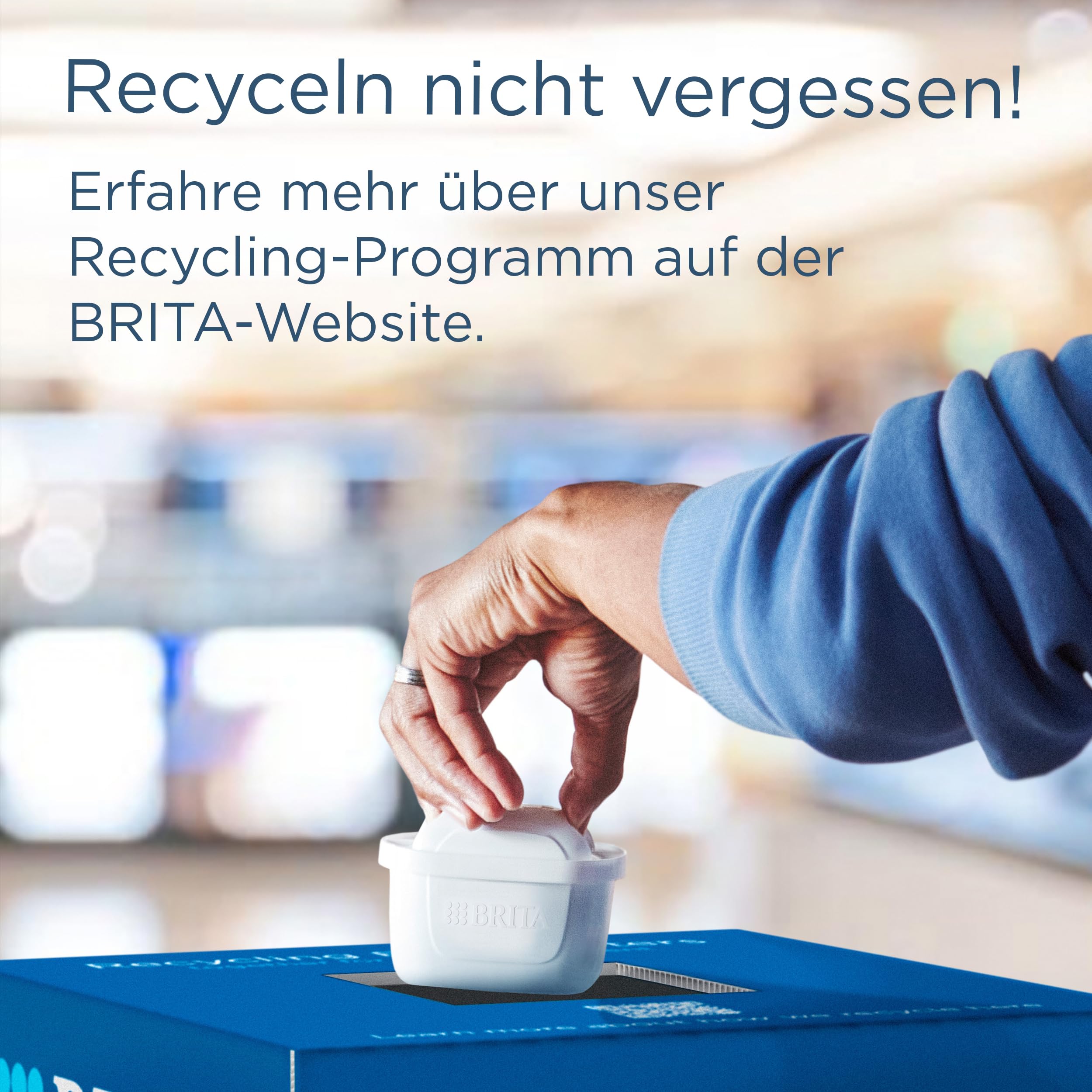 BRITA Wasserfilter Kanne Style Essential weiß (2,4l) inkl. 3x BRITA MAXTRA PRO Pure Performance – Kühlschrankgeeignete Kanne mit Smart Light LED & Klapp-Deckel, filtert Verunreinigungen & mehr