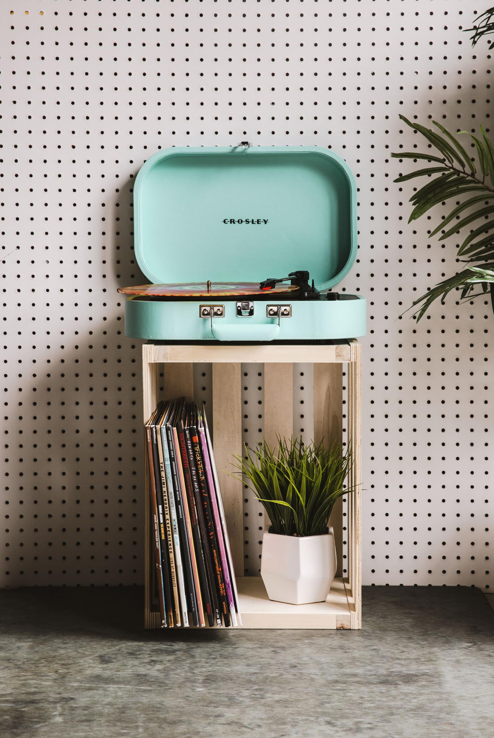 Crosley Discovery - Giradischi portatile Bluetooth, lettore in vinile a 3 velocità, giradischi per la casa per dischi in vinile, altoparlanti stereo integrati e ricevitore Bluetooth, ingresso AUX,