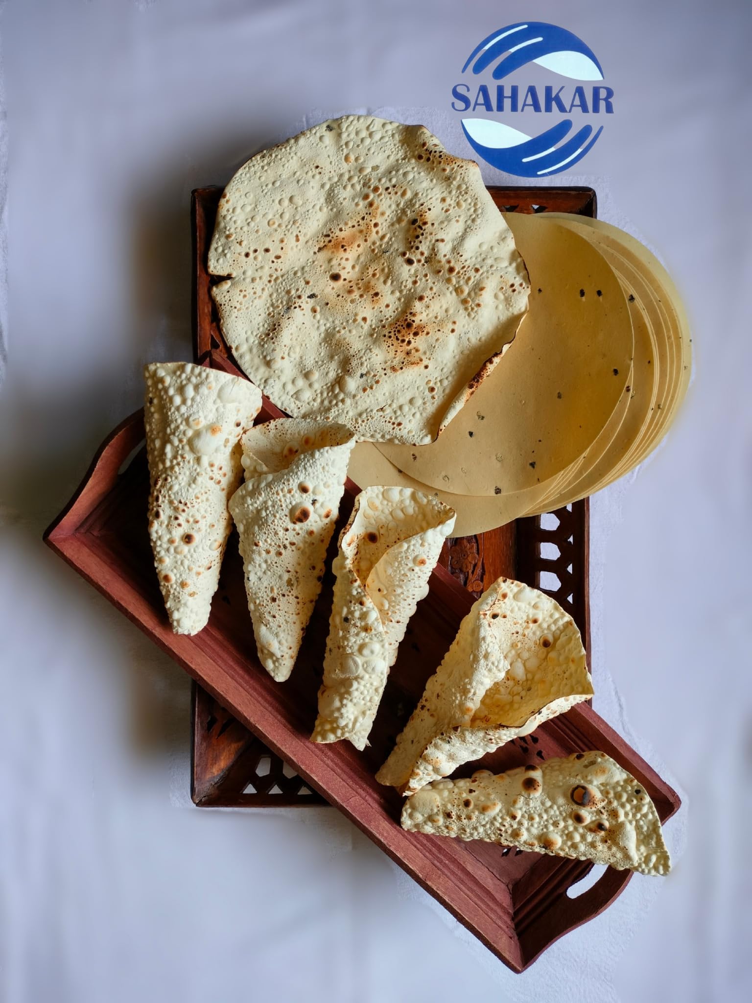 SAHAKAR combo of Black pepper urad papad(HIGH SPICY) and Black pepper urad papad(LOW SPICY) 400 grams (200 gram high spicy papad and 200 gram low spicy papad)