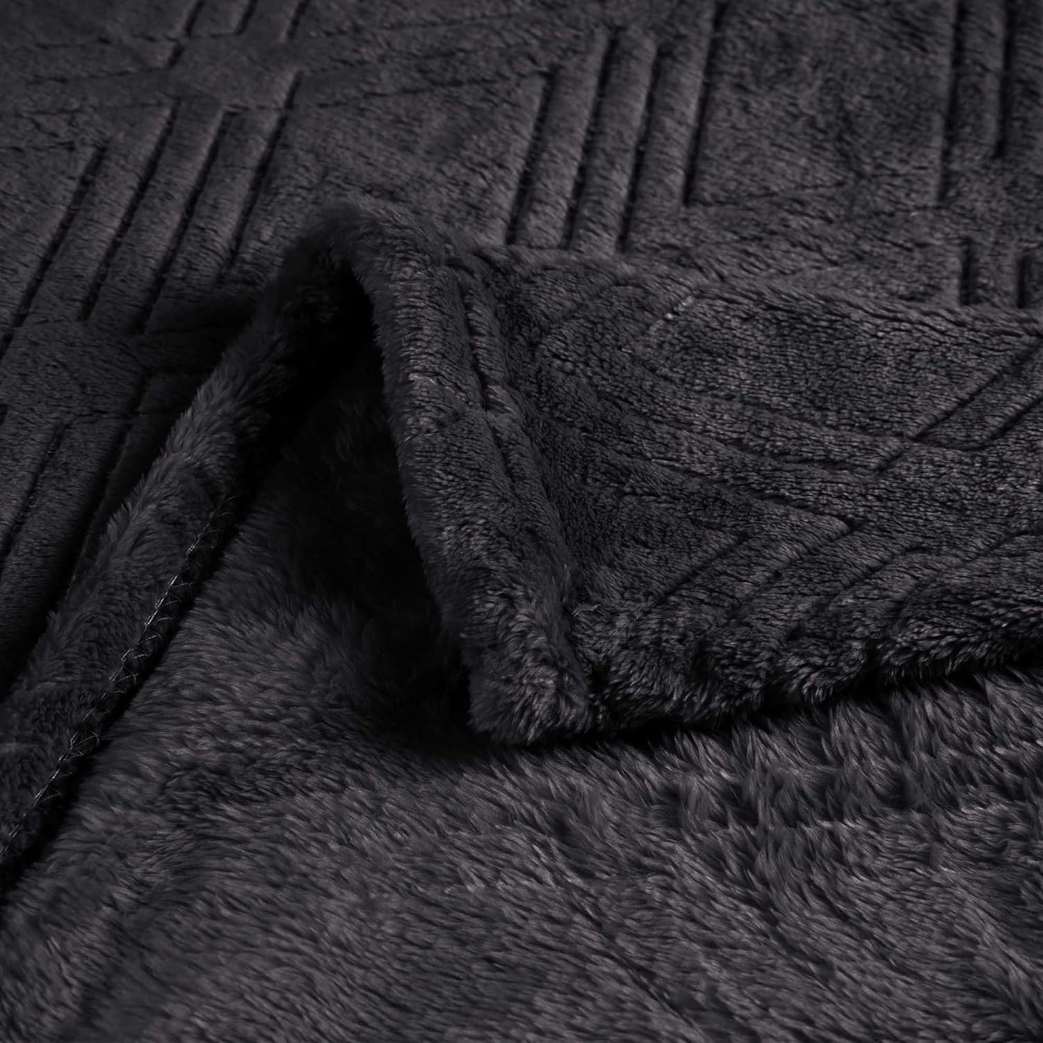 Superior Alaska Collection Quilted Diamond Throw Blanket - Soft Plush Velvety Fleece Blanket for Couch, Bed and Living Room Decor - Cozy, Warm & Lightweight All-Season Cover, Throw XL Size, Black
