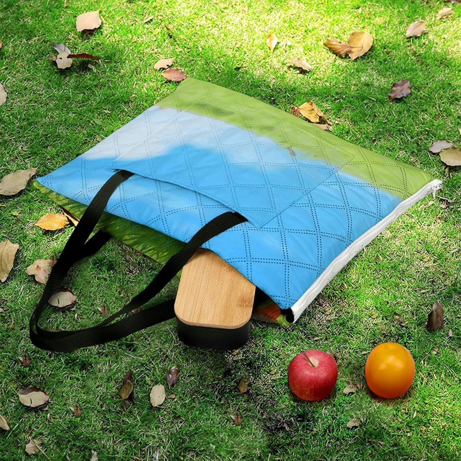 Funny Goose Gooses Carrot Picnic Blanket with Zipper Water Resistant Sand Free Picnic Mat Washable Foldable Easy Carry Beach Blanket for Lawn Beach Hiking Camping