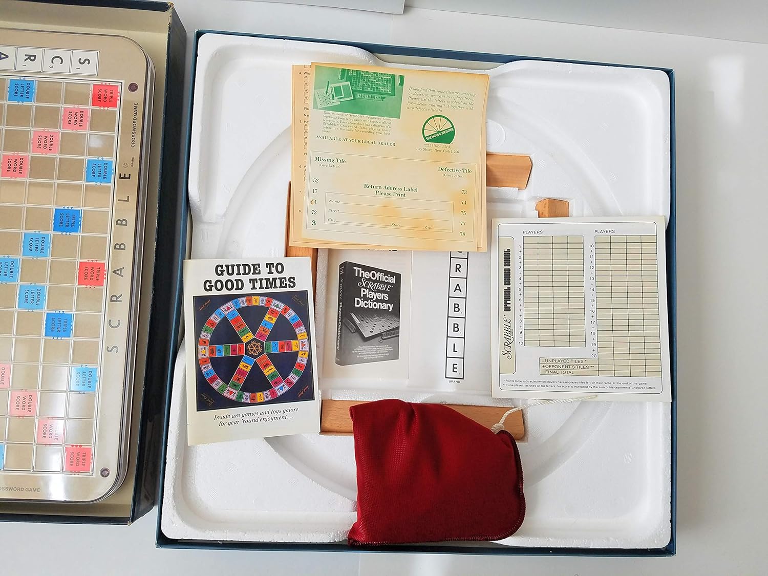 Scrabble Deluxe 1977 Edition Plastic rotating Turntable game Board With Grid