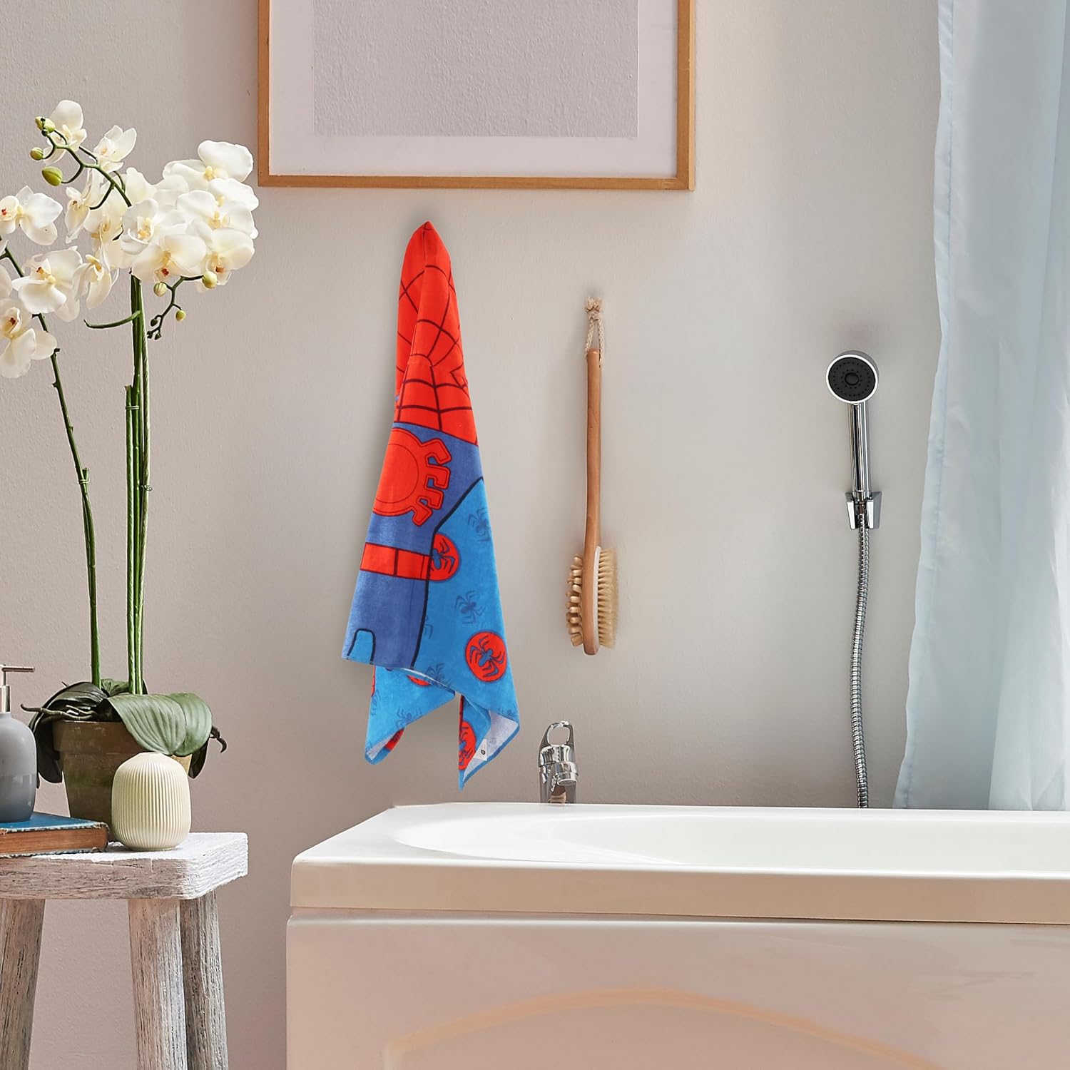 Jay Franco Kids Hooded Towel – 22" x 51" Super Soft Bath Wrap with 3D Hood, Beach, Pool & Travel, Official Licensed Product, Multi - Spidey & His Amazing Friends