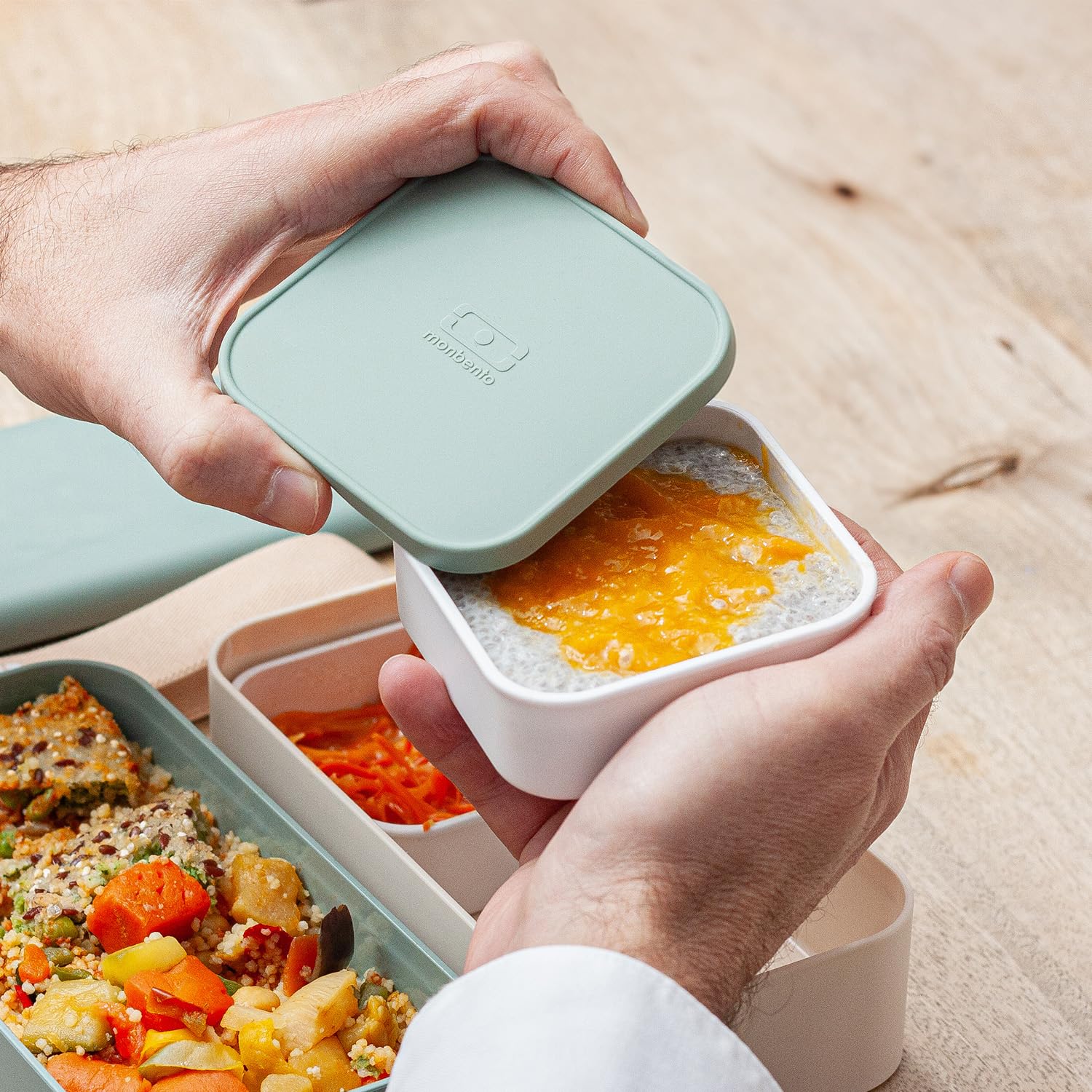 monbento - MB Square Natural Green grote bento groen en crème gemaakt in Frankrijk - luchtdichte lunchbox met 2 etages - ideale lunchbox voor werk/school - BPA-vrij - duurzaam en veilig